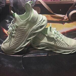 Size 10 Mint Green Athletic Sneakers